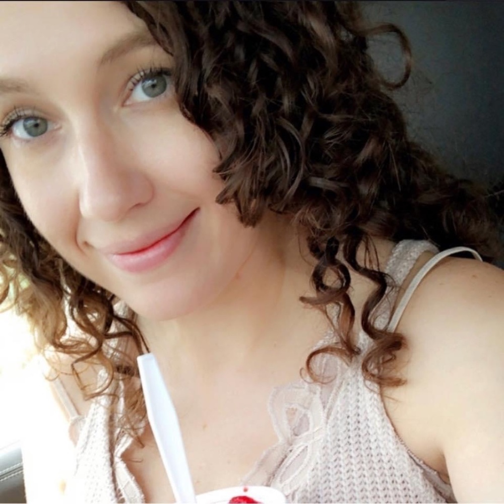 Meet your Posher, Pam